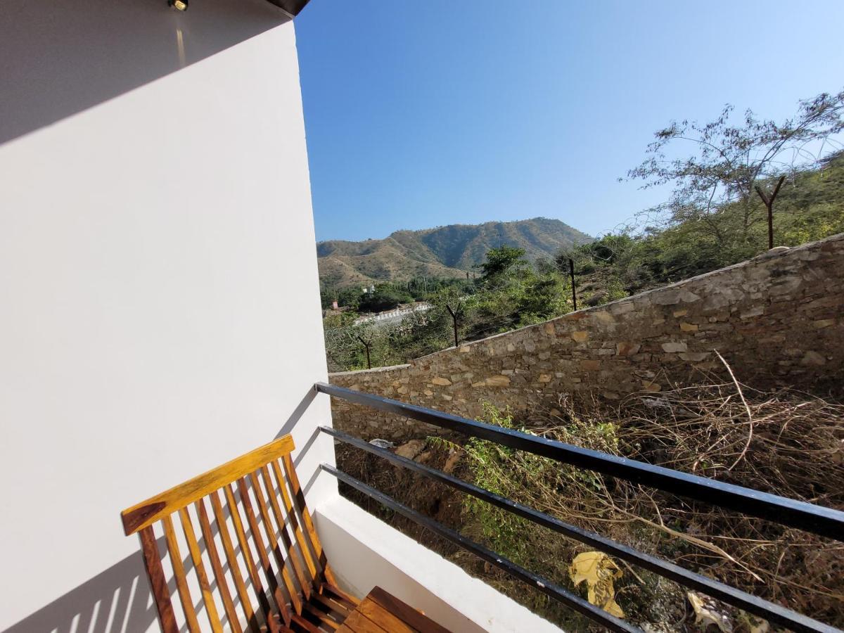 Aura Gold Resort Udaipur Exterior photo